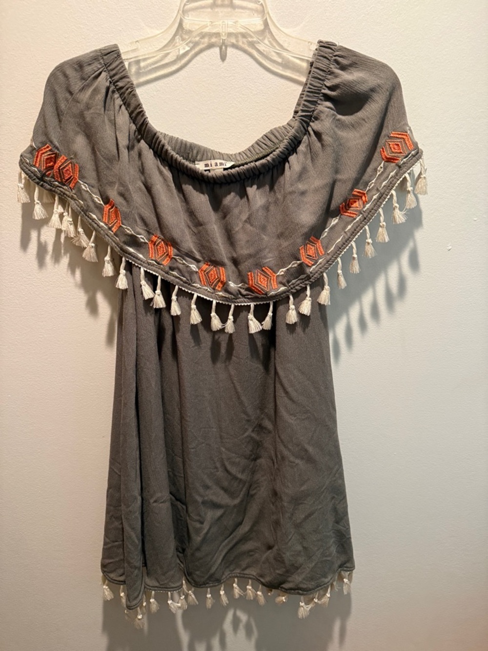 Francesca’s MiAmi lined polyester Boho Sleeveless Tasseled Top in Olive Green Sm